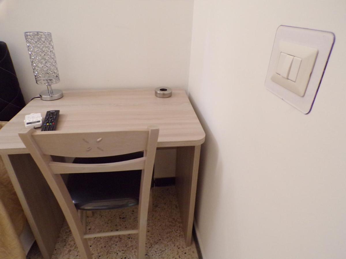 Nuova Aurora Rent Rooms Roccalumera Exteriér fotografie