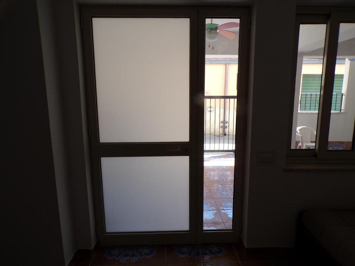Nuova Aurora Rent Rooms Roccalumera Exteriér fotografie