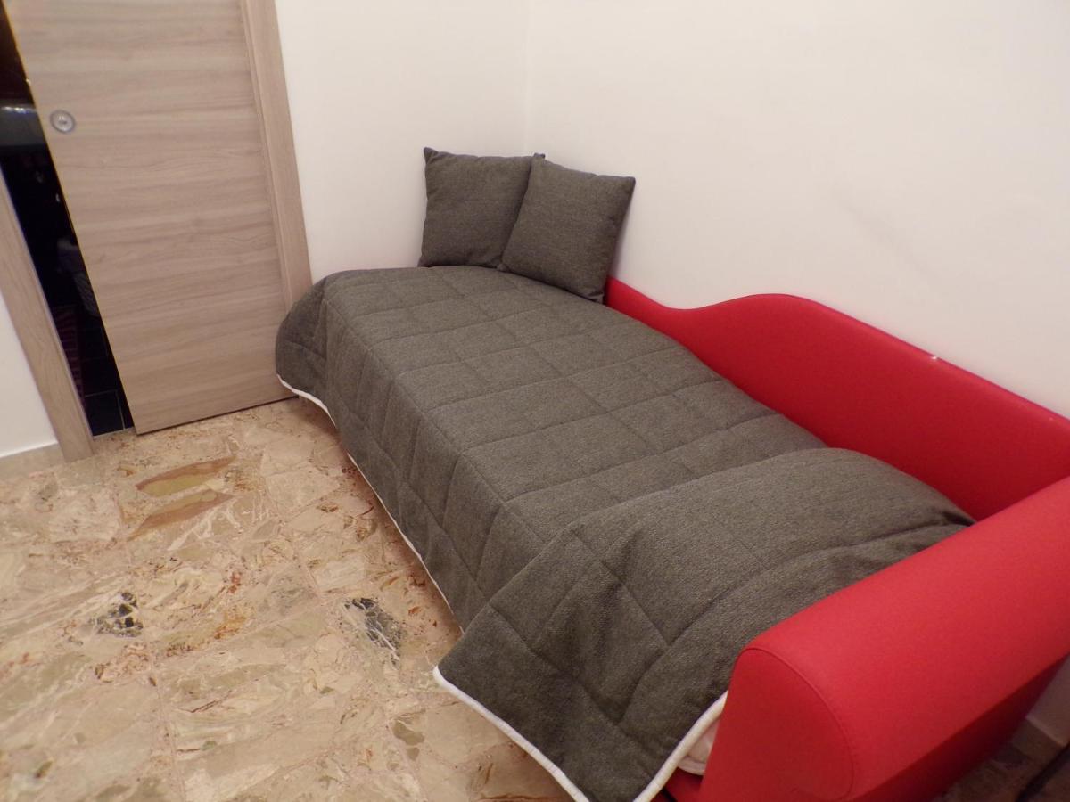 Nuova Aurora Rent Rooms Roccalumera Exteriér fotografie