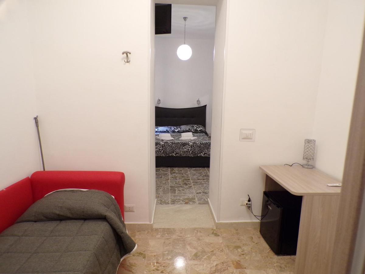 Nuova Aurora Rent Rooms Roccalumera Exteriér fotografie
